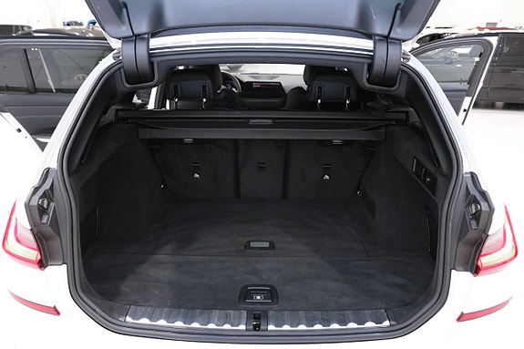 BMW 330d 18 of 30