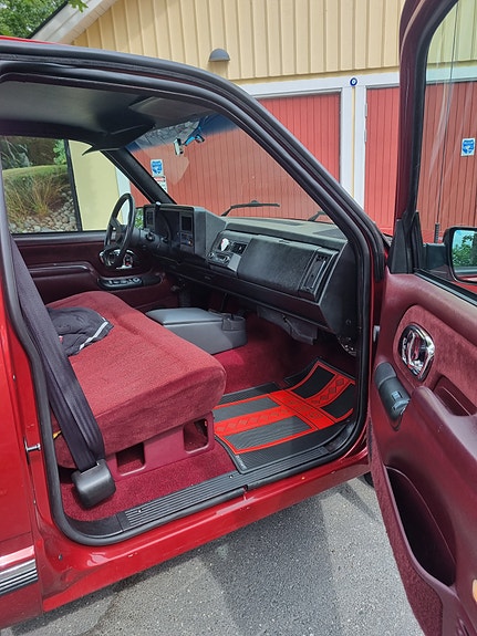 Chevrolet Silverado 1500 3 of 7