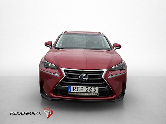 Lexus NX300h 2 of 30