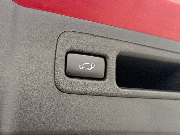 Lexus NX300h 11 of 30