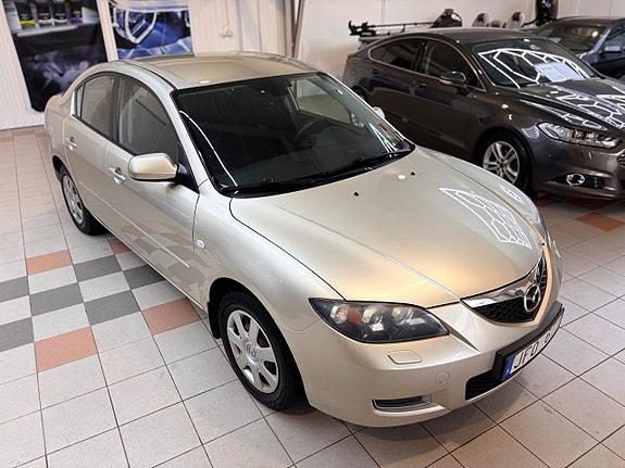 Mazda 3 7 of 18