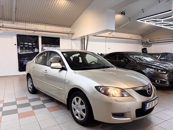Mazda 3 3 of 18