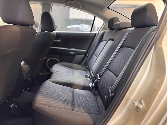 Mazda 3 15 of 18