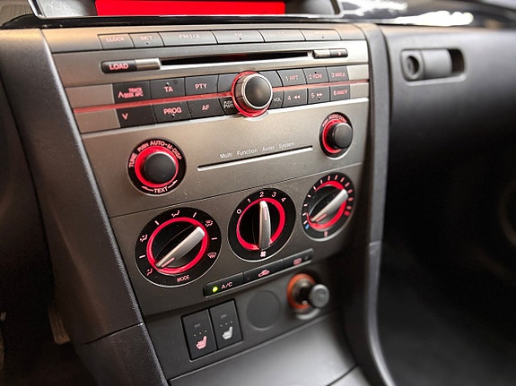 Mazda 3 13 of 18