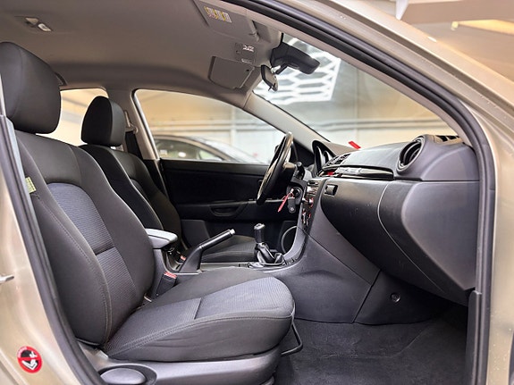 Mazda 3 17 of 18