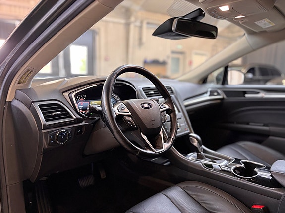 Ford Mondeo 11 of 23