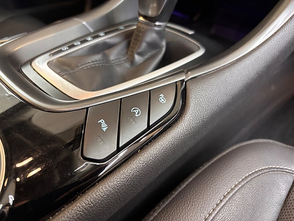 Ford Mondeo 20 of 23