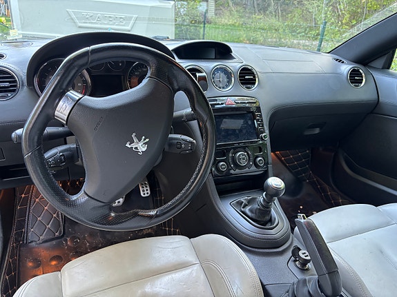 Peugeot RCZ 4 of 8