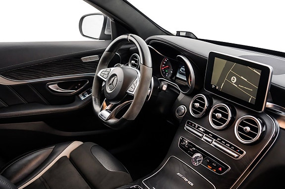 Mercedes-Benz C63 21 of 25