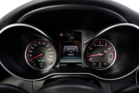Mercedes-Benz C63 13 of 25