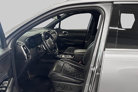 Kia Sorento 6 of 20