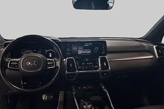 Kia Sorento 8 of 20