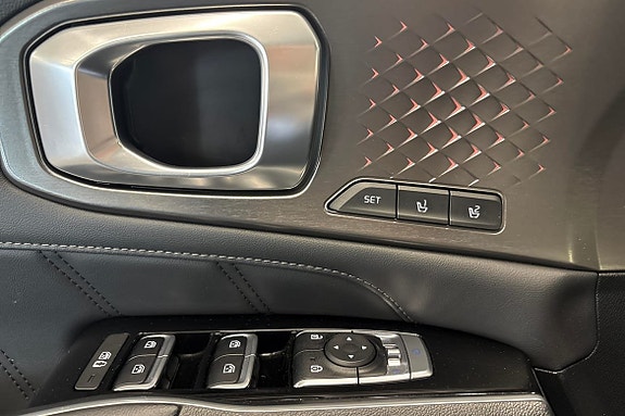 Kia Sorento 18 of 20