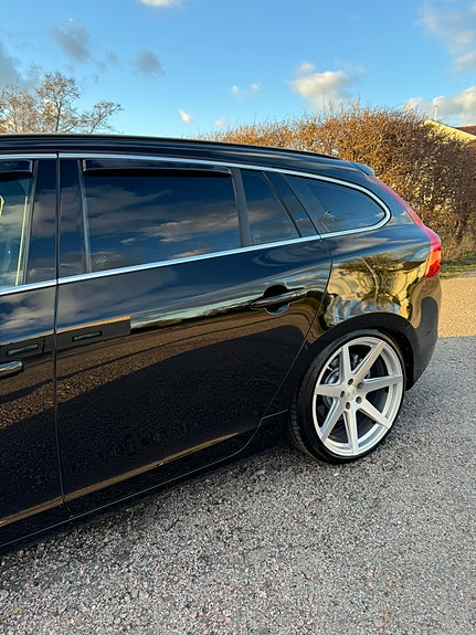 Volvo V60 6 of 9