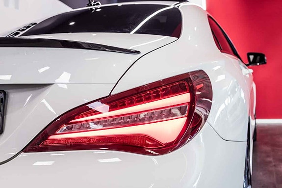 Mercedes-Benz CLA220 d 8 of 23