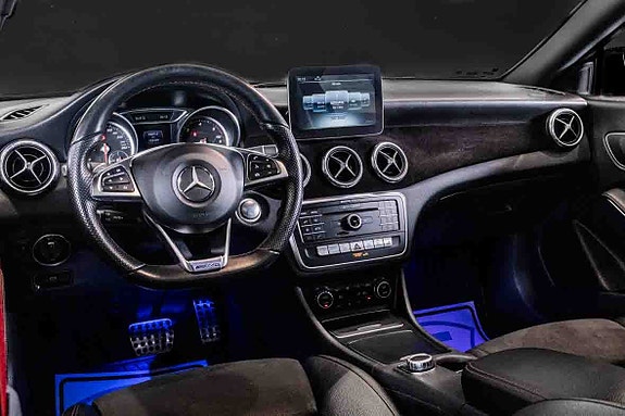 Mercedes-Benz CLA220 d 17 of 23