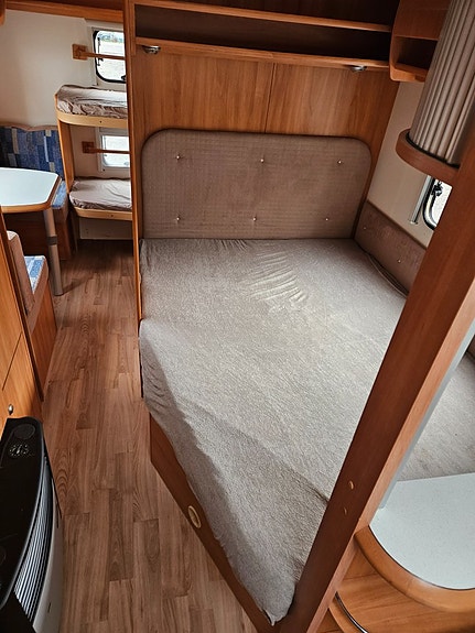 Home-car 65 " barnkammare/dubbelsäng " aircondition 10 of 16