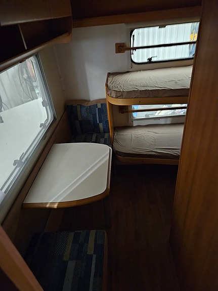 Home-car 65 " barnkammare/dubbelsäng " aircondition 15 of 16