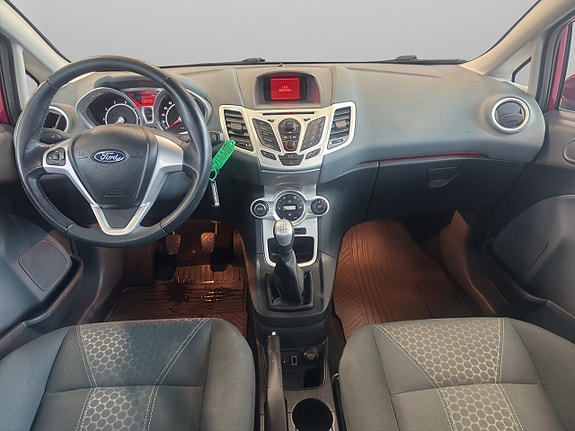 Ford Fiesta 12 of 19