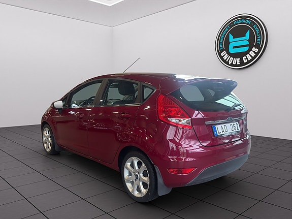 Ford Fiesta 5 of 19