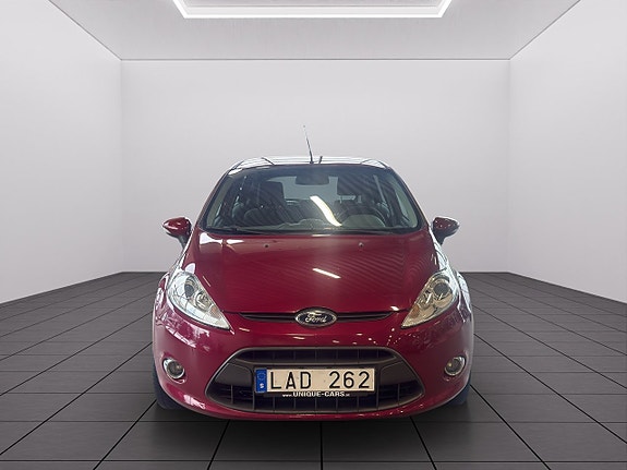 Ford Fiesta 8 of 19