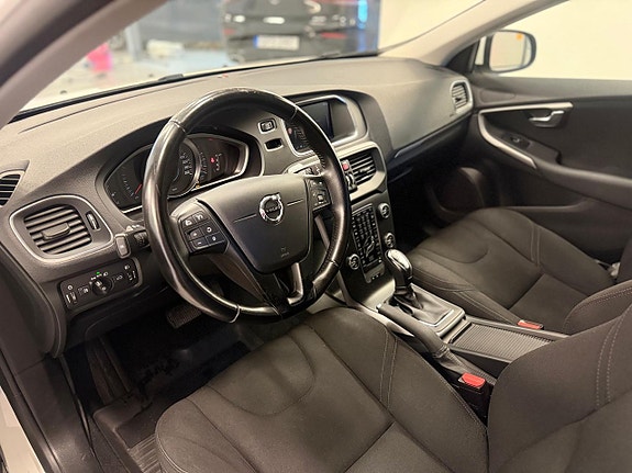 Volvo V40 9 of 10