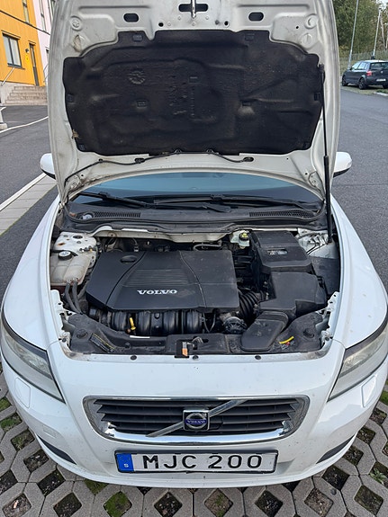 Volvo V50 8 of 10