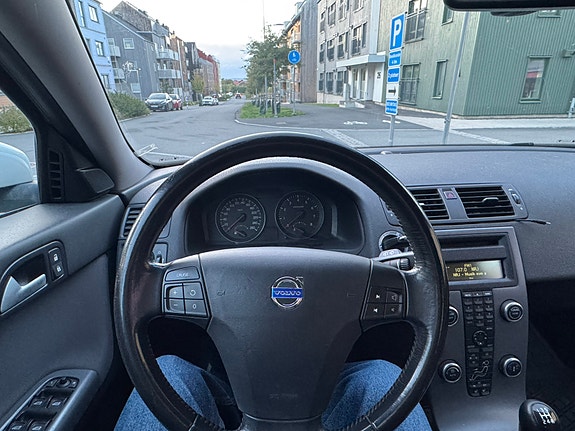 Volvo V50 9 of 10