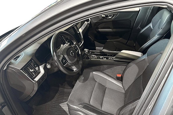 Volvo V60 7 of 21
