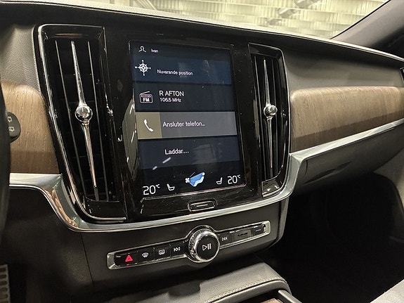 Volvo V90 Cross Country 18 of 22