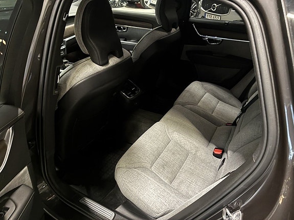 Volvo V90 Cross Country 13 of 22