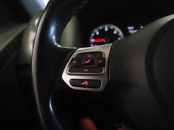 Volkswagen Tiguan 19 of 24