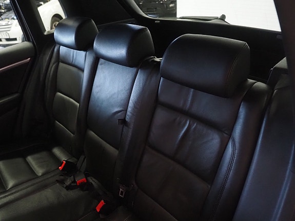 Volkswagen Tiguan 14 of 24