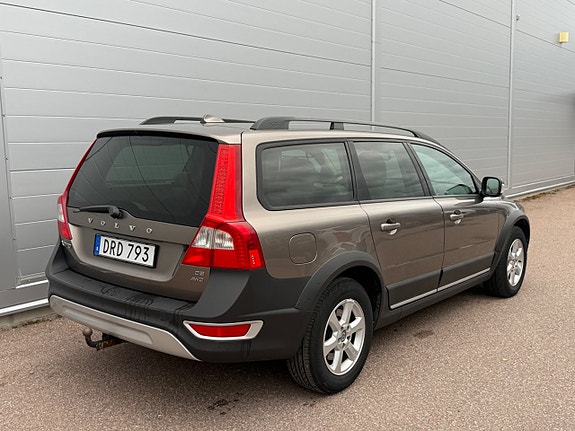 Volvo XC70 8 of 13