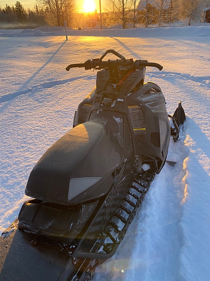 Arctic-cat 2 of 4