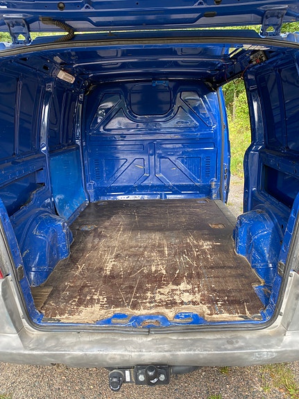 Mercedes-Benz Vito 108 5 of 9