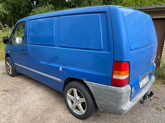 Mercedes-Benz Vito 108 4 of 9