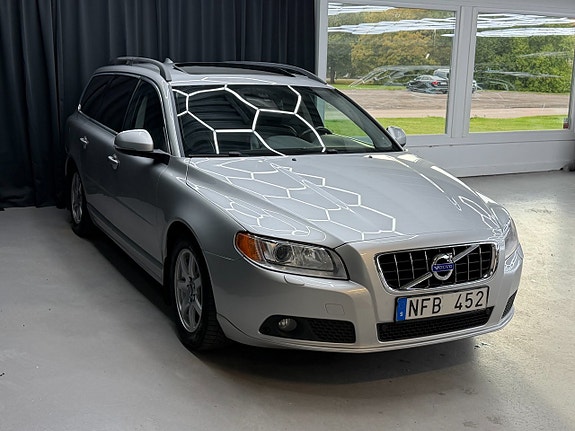 Volvo V70 14 of 14