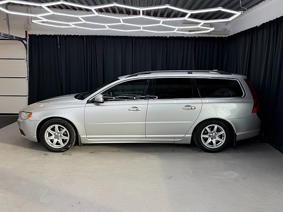 Volvo V70 12 of 14