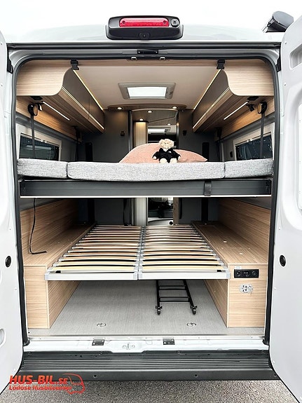 Pössl Summit 640 Shine R Evo / Nyhet 2027 / XL-garage / Litium / Solpanel 24 of 27