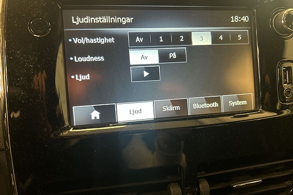 Renault Clio 15 of 23