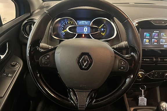Renault Clio 11 of 23