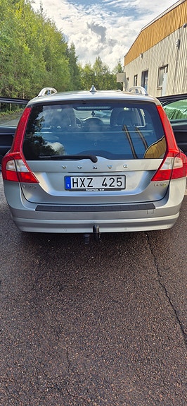 Volvo V70 4 of 9