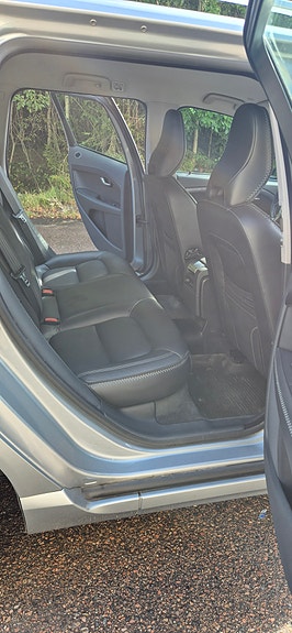 Volvo V70 8 of 9