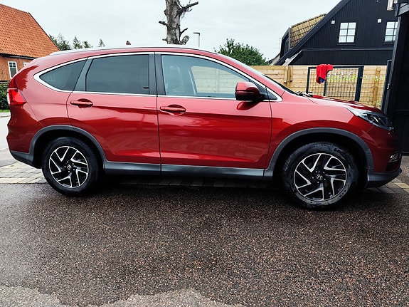 Honda CR-V 2 of 13