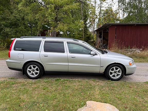 Volvo V70 7 of 10
