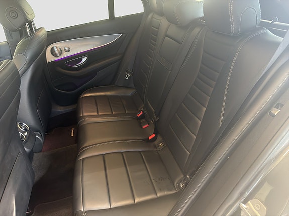 Mercedes-Benz E400 18 of 19