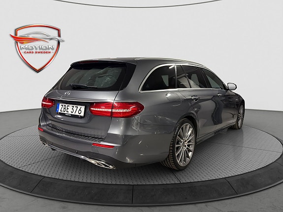 Mercedes-Benz E400 5 of 19
