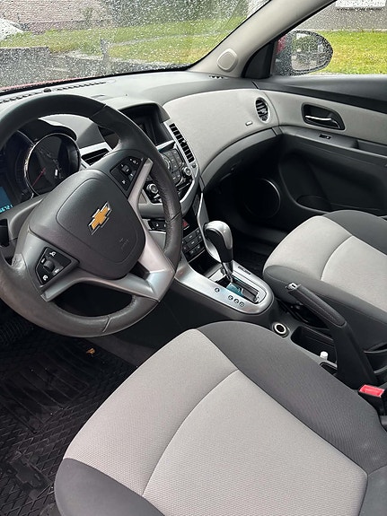 Chevrolet Cruze 4 of 4