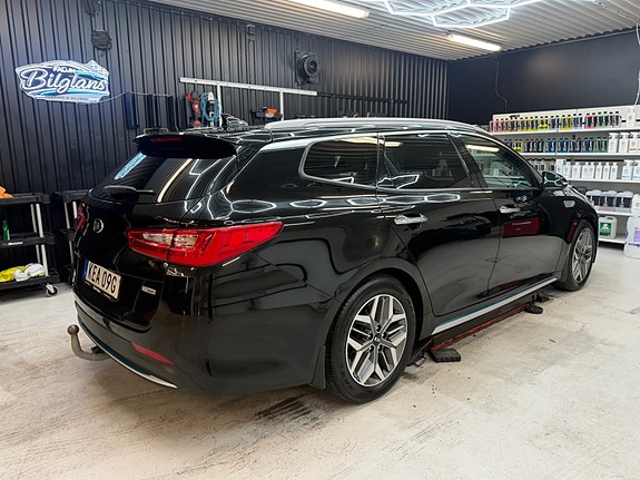 Kia Optima 4 of 8